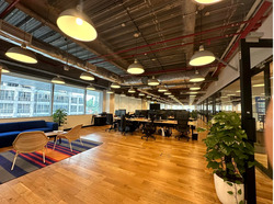 Clemenceau Avenue (D9), Office #492653351